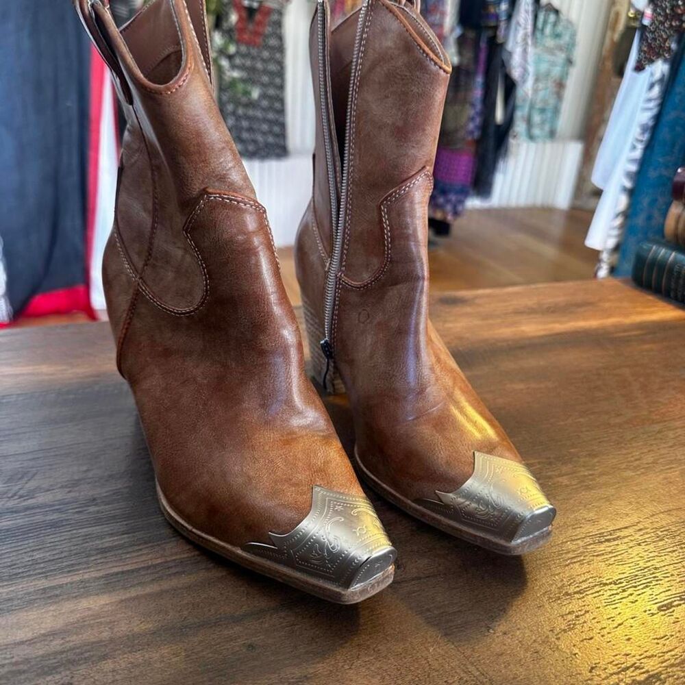 Beast Fashion Brown Leather Western Ankle Boots Silver Toe Cap